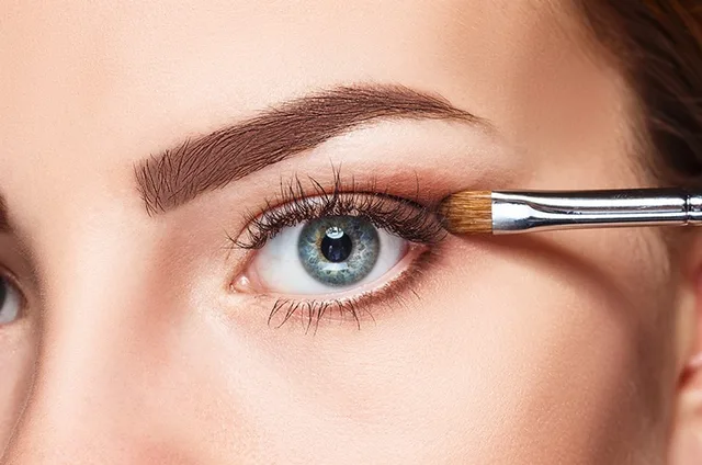 Corso Trucco Correttivo Occhi