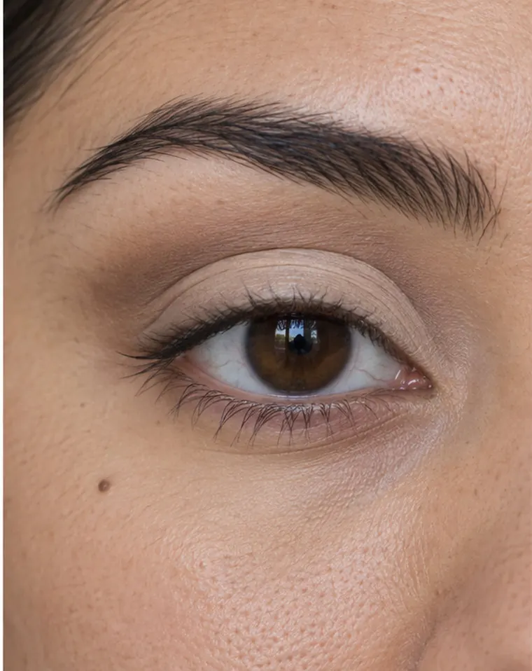 Bordo del cut crease visibile a occhio aperto