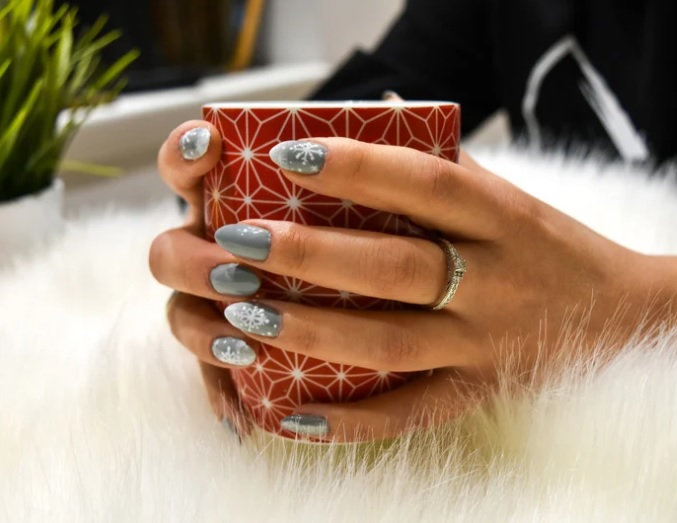 baby boomer nail art