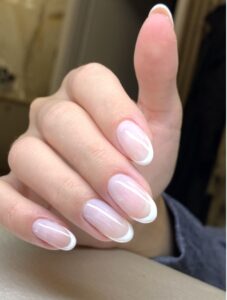 Russian Manicure: how to do it safely, benefits and pro tips - Beauty Learn