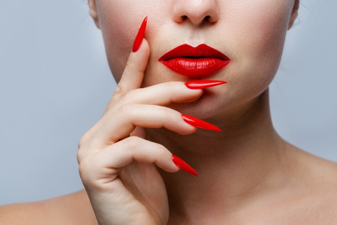 stiletto nails