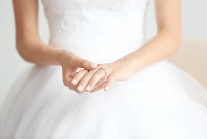 bride's hands