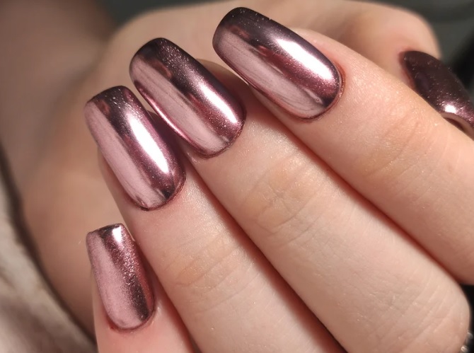 mirrored effect nails