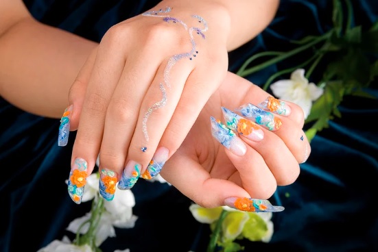 floral nail art