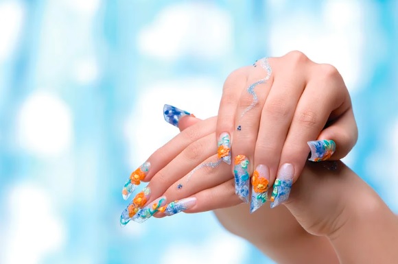 nail art 3d yellow and blue with flowers